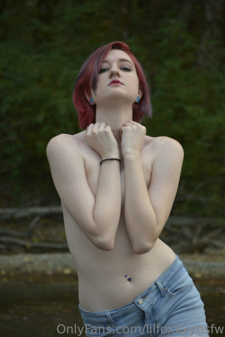 Photo by lilfoxxxynsfw published on May 22,2023 21:08:37 - BestThots