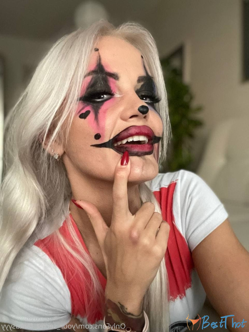 Photo by your_secret_fantasyyy published on December 13,2024 02:05:34 - BestThots