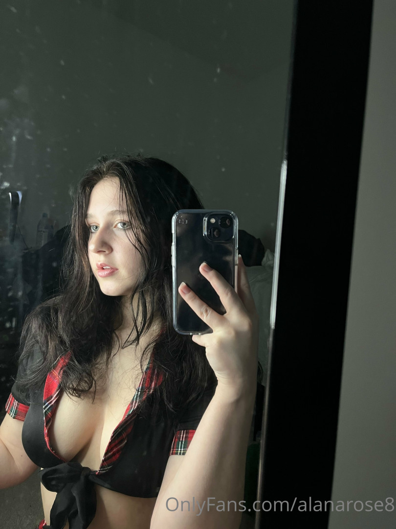 Photo by alanarose8 published on November 20,2023 13:20:20 - BestThots