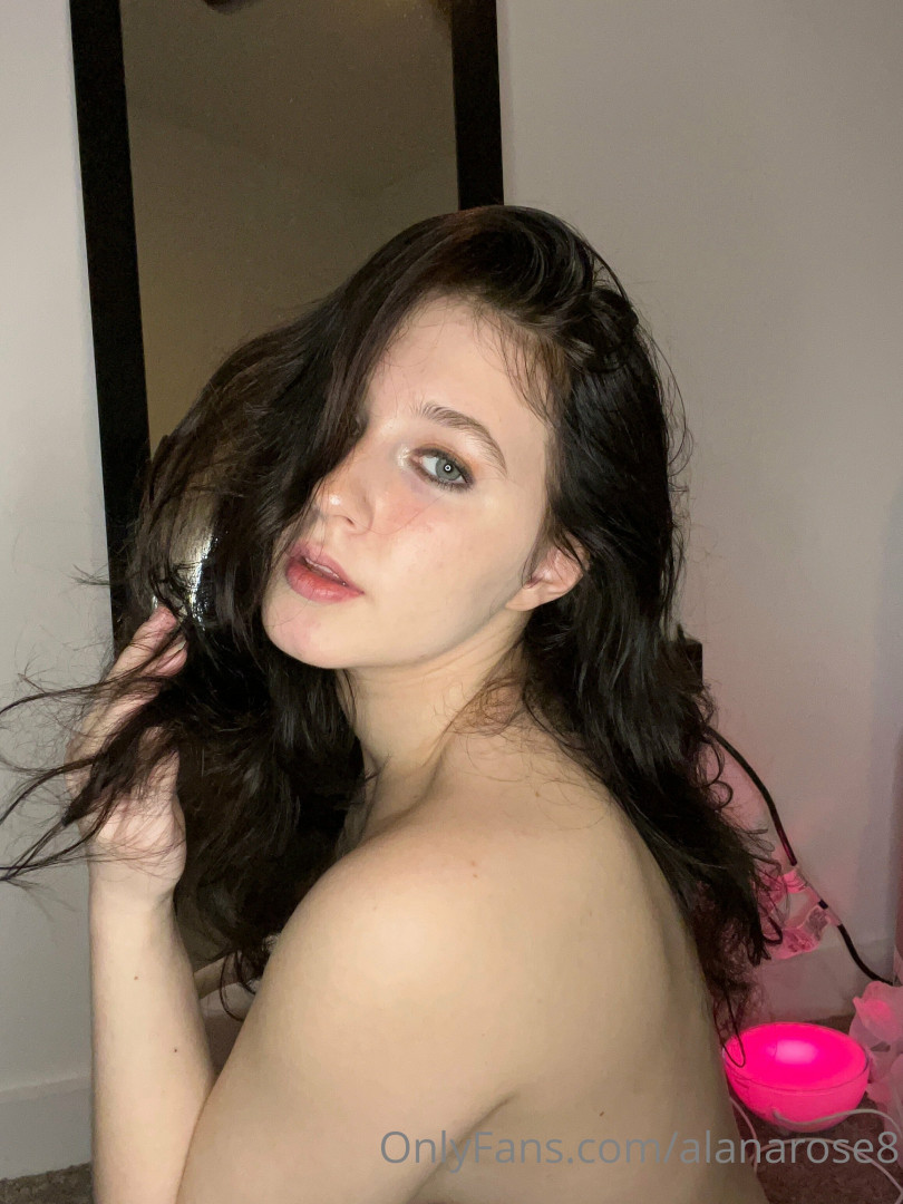 Photo by alanarose8 published on November 20,2023 13:20:36 - BestThots