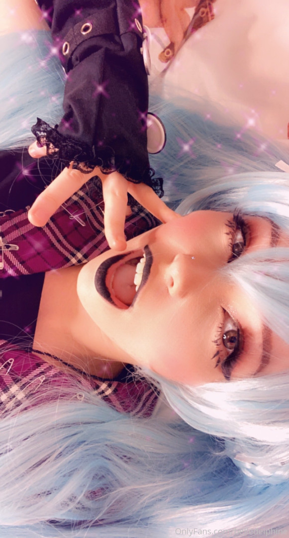 Photo by belledelphine published on December 11,2023 19:19:45 - BestThots