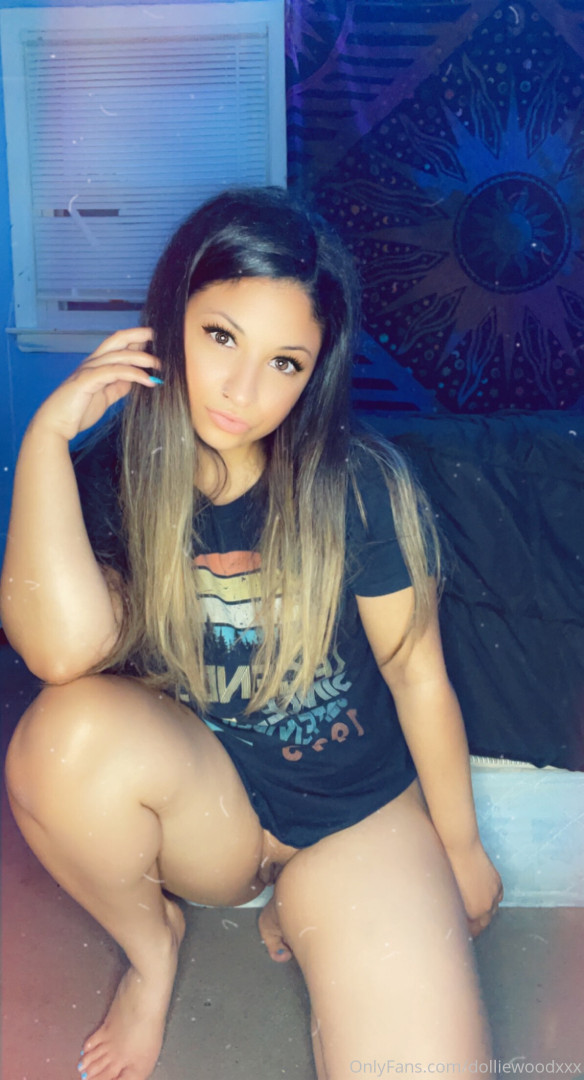 Photo by dolliewoodxxx published on October 16,2023 17:01:29 - BestThots