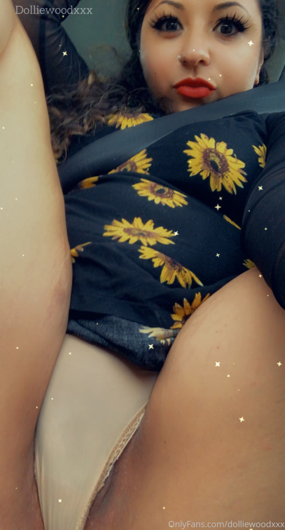Photo by dolliewoodxxx published on October 16,2023 17:10:38 - BestThots
