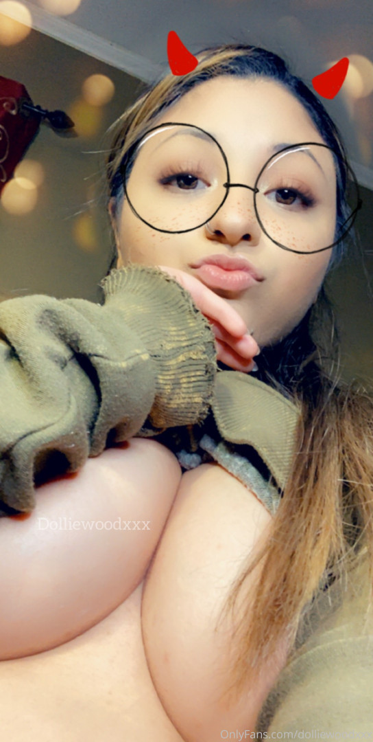 Photo by dolliewoodxxx published on October 16,2023 17:29:42 - BestThots