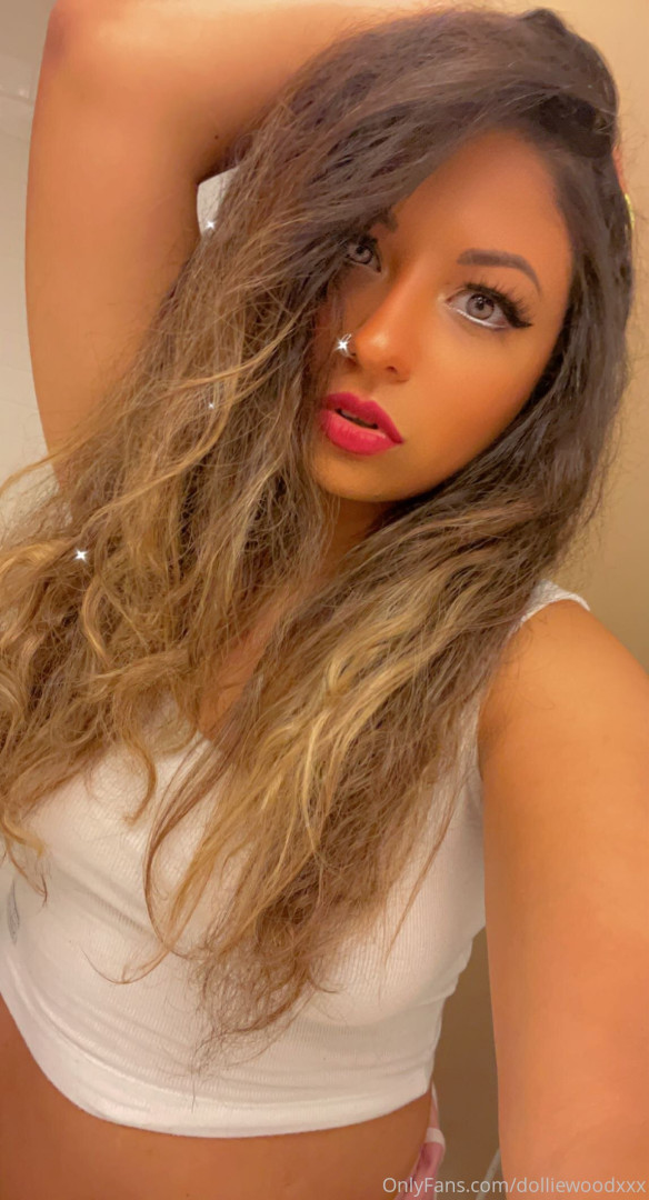 Photo by dolliewoodxxx published on October 16,2023 17:44:16 - BestThots