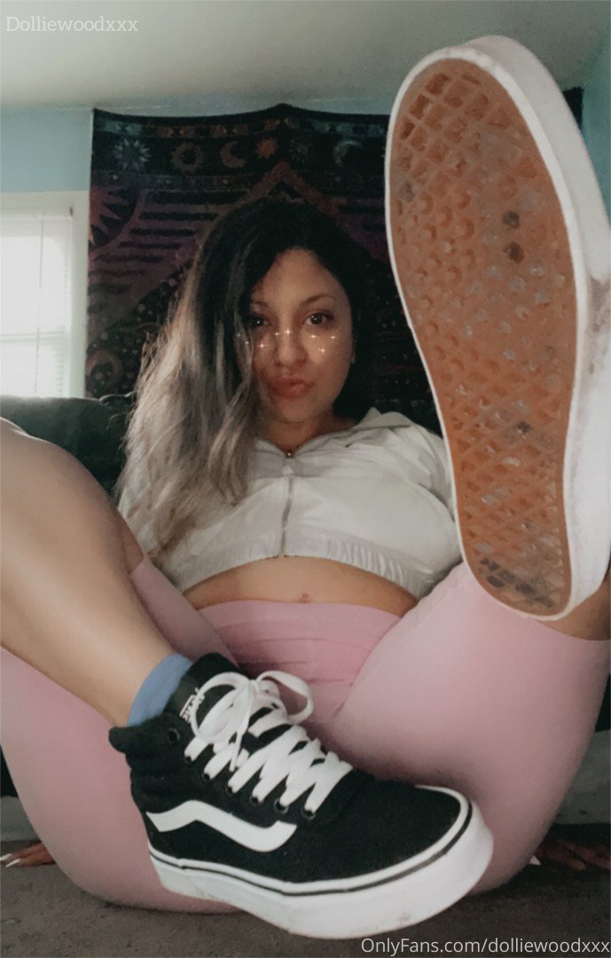 Photo by dolliewoodxxx published on October 16,2023 17:45:09 - BestThots
