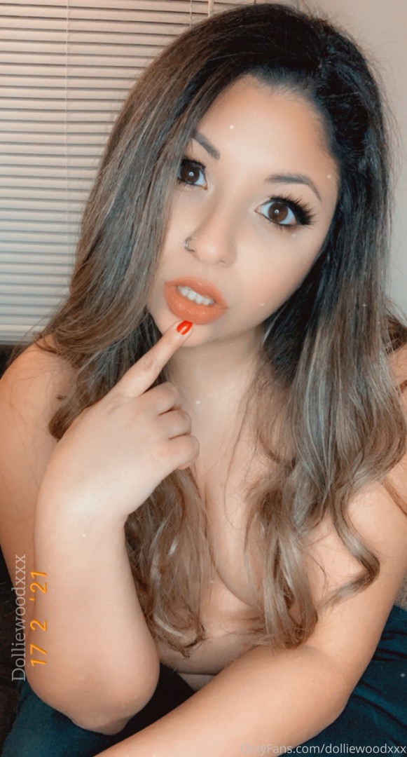 Photo by dolliewoodxxx published on October 16,2023 17:51:13 - BestThots