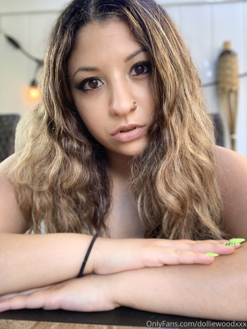 Photo by dolliewoodxxx published on October 16,2023 18:06:36 - BestThots