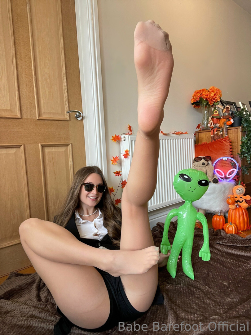Photo by babebarefootofficial published on November 29,2023 04:05:44 - BestThots
