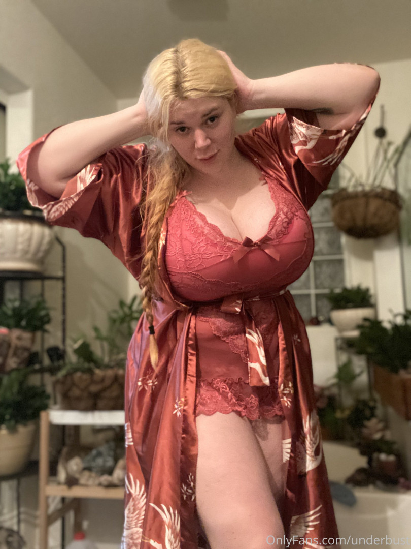 Photo by underbust published on July 1,2023 19:22:52 - BestThots