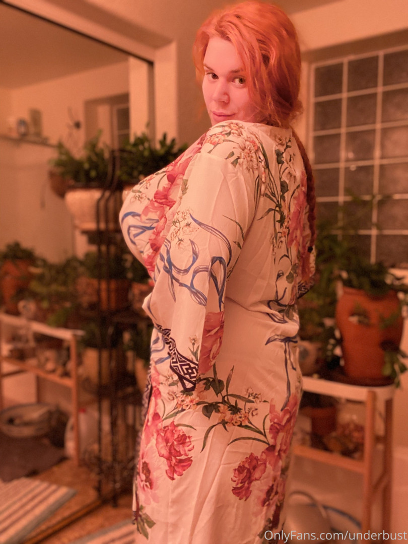 Photo by underbust published on July 1,2023 19:44:06 - BestThots