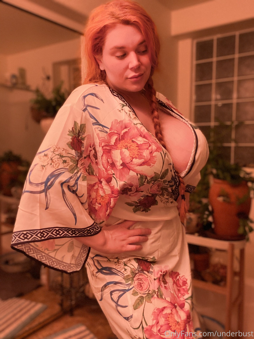 Photo by underbust published on July 1,2023 19:44:28 - BestThots