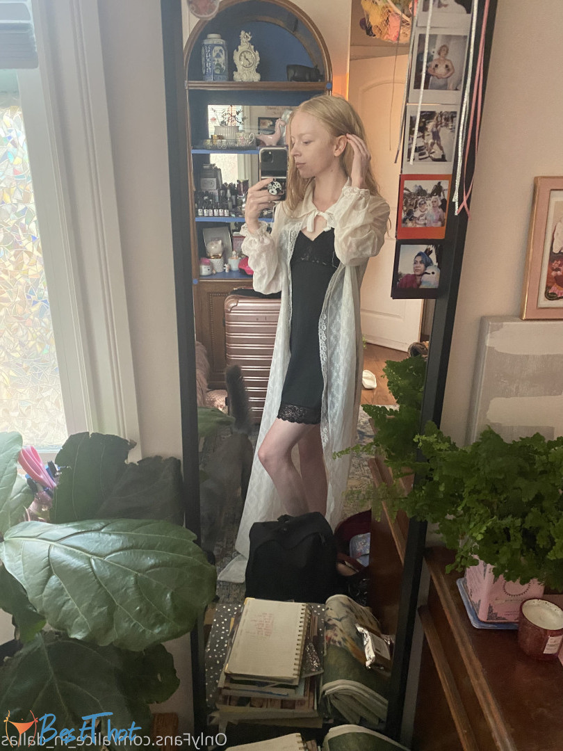 Photo by ladyalicepayne published on December 21,2024 17:08:52 - BestThots