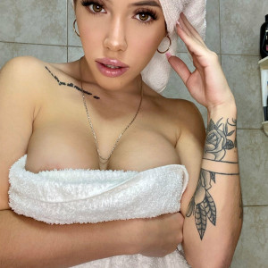 jennifer.foxx #2031712