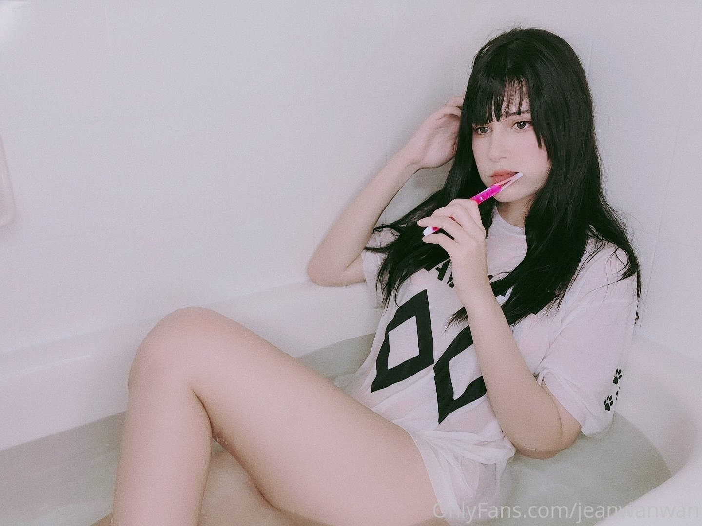 Photo by jeanwanwan published on October 15,2023 07:50:55 - BestThots