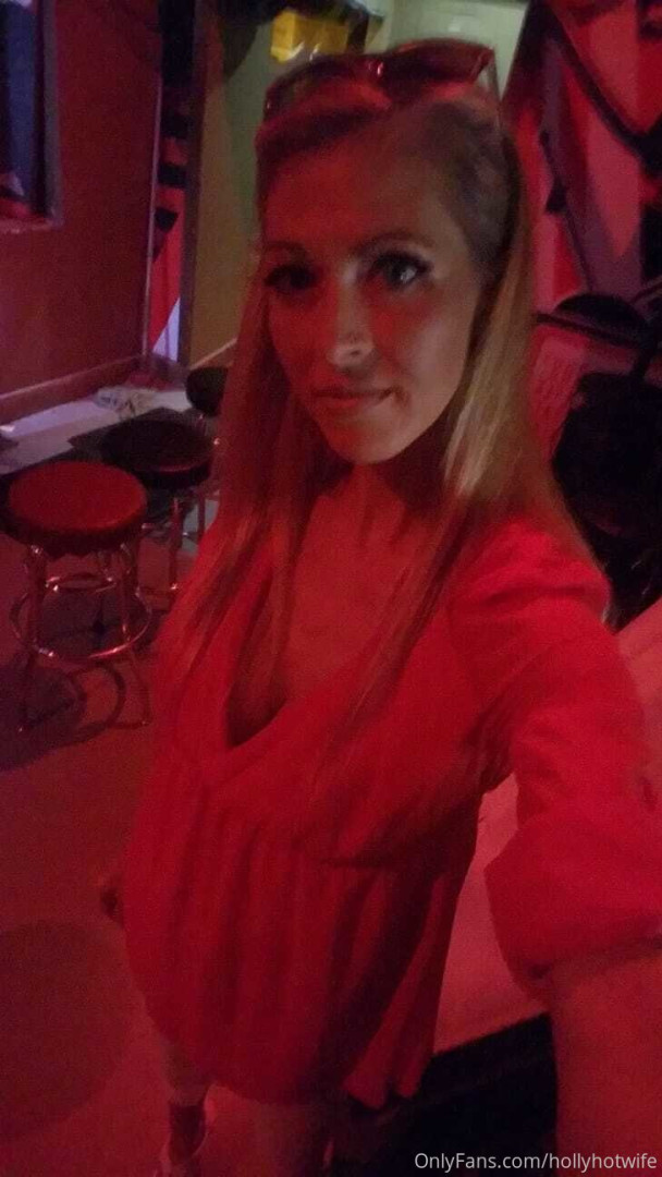 Photo by hollyhotwife published on August 31,2023 08:10:13 - BestThots