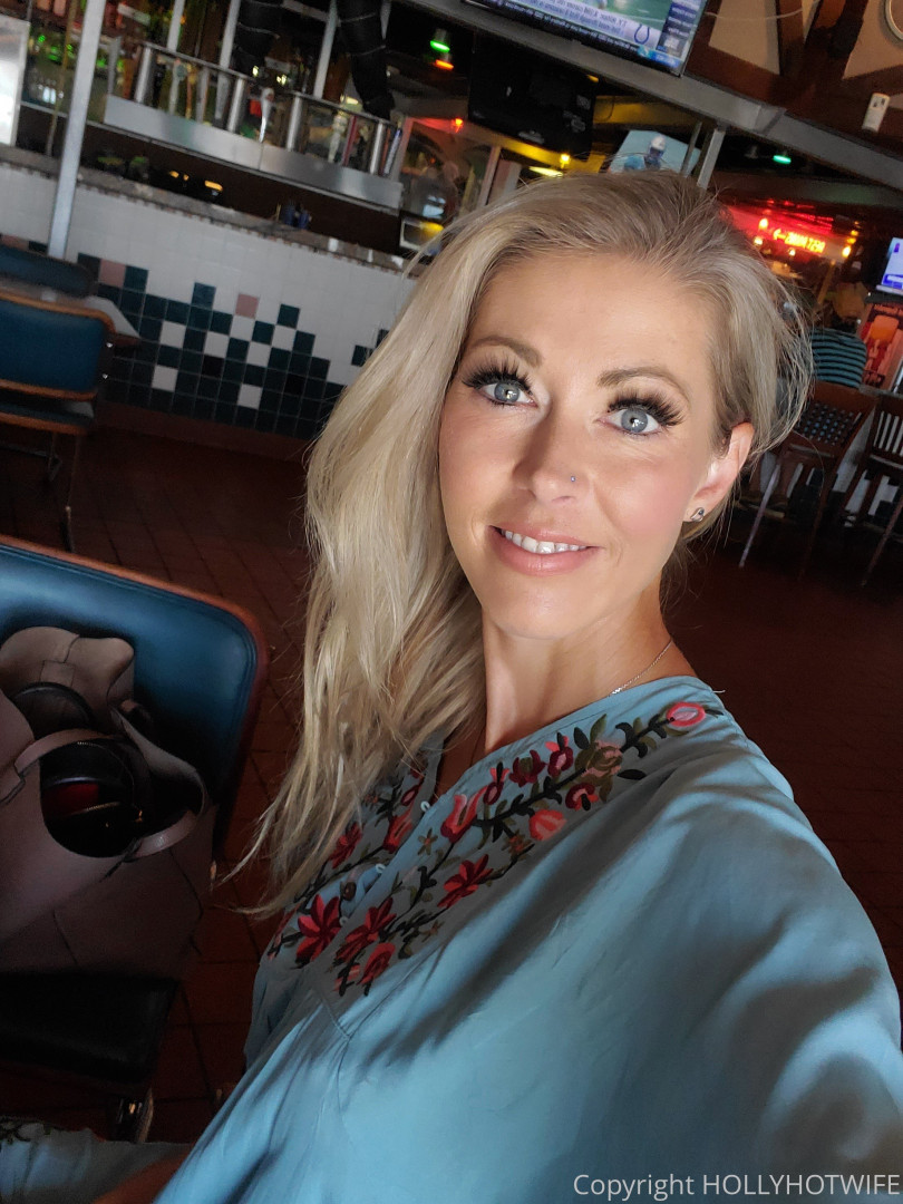 Photo by hollyhotwife published on August 31,2023 08:37:12 - BestThots
