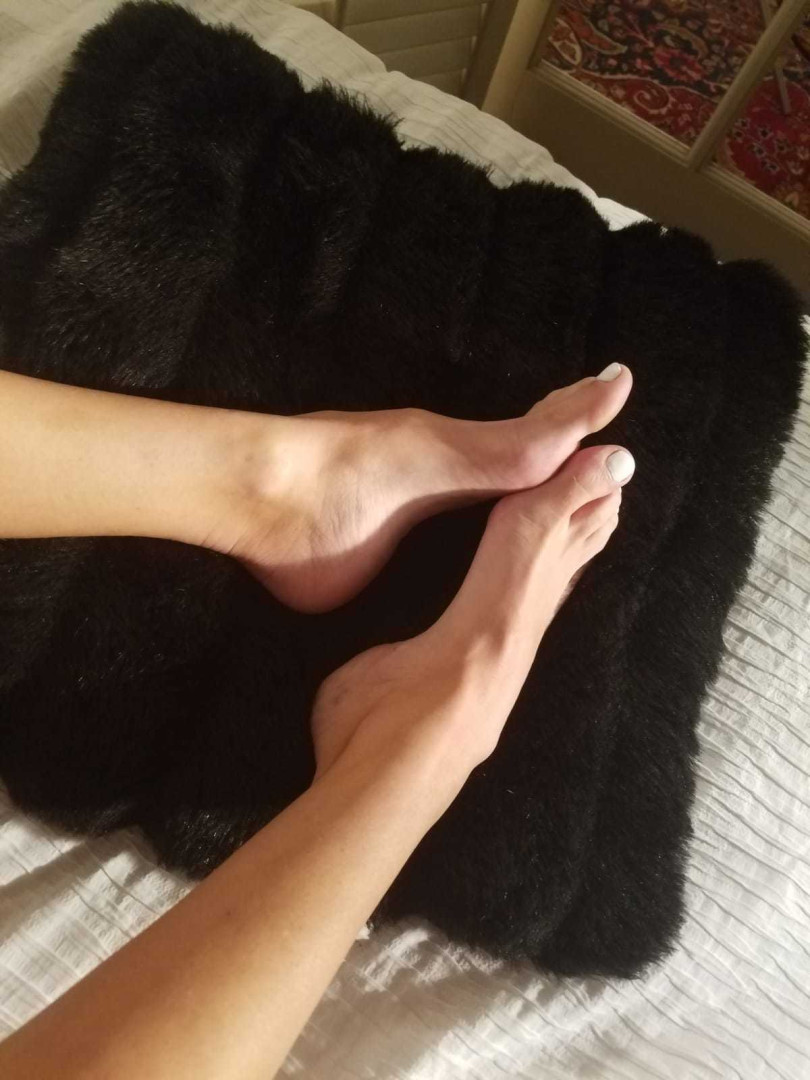 Photo by hollyhotwife published on August 31,2023 08:43:37 - BestThots
