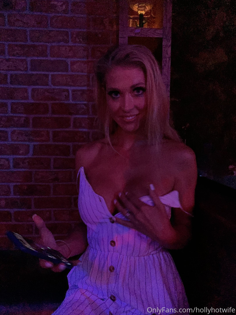 Photo by hollyhotwife published on August 31,2023 09:04:34 - BestThots