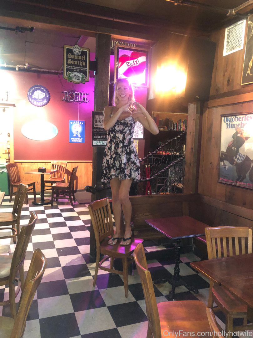 Photo by hollyhotwife published on August 31,2023 10:06:41 - BestThots