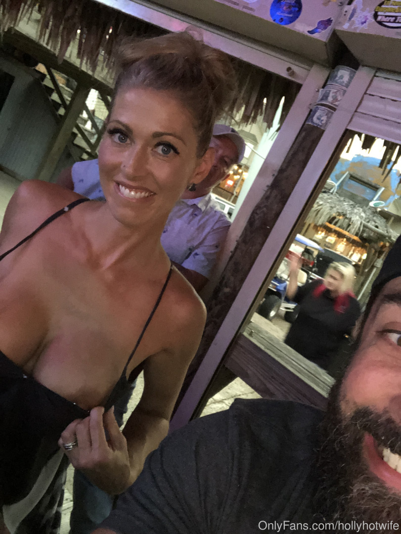 Photo by hollyhotwife published on August 31,2023 11:06:52 - BestThots