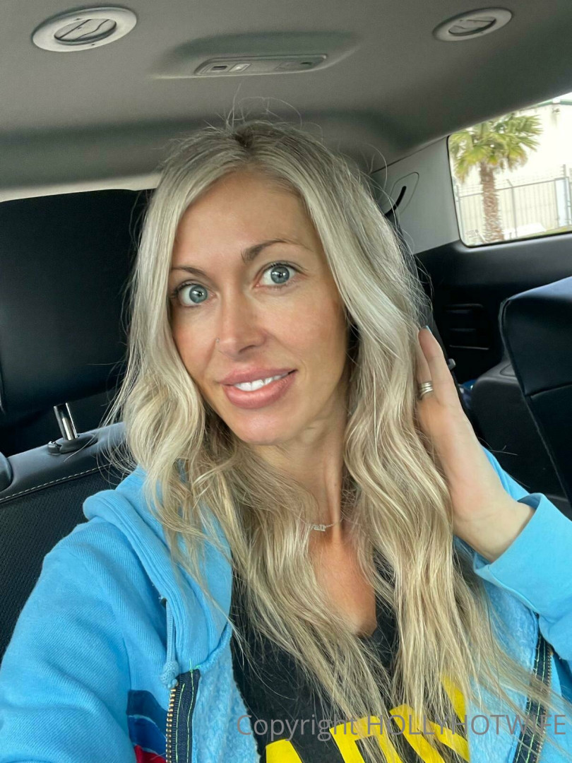 Photo by hollyhotwife published on August 31,2023 12:02:37 - BestThots
