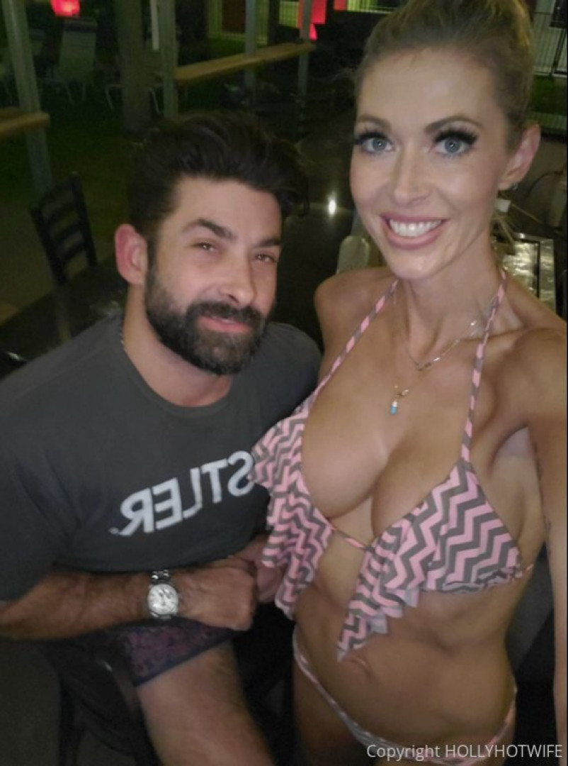 Photo by hollyhotwife published on August 31,2023 12:33:11 - BestThots