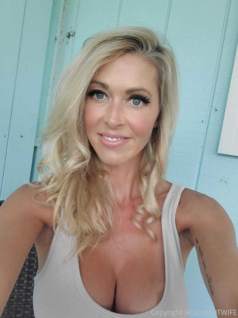Photo by hollyhotwife published on August 31,2023 12:43:37 - BestThots