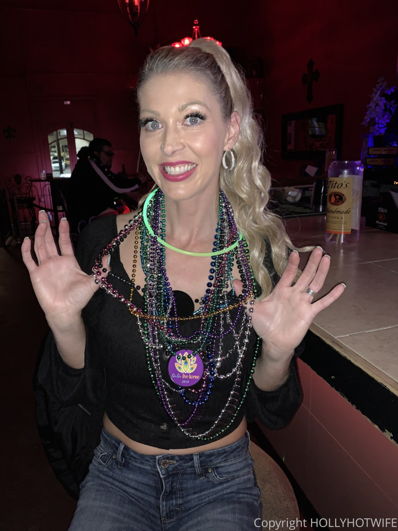 Photo by hollyhotwife published on August 31,2023 12:53:31 - BestThots