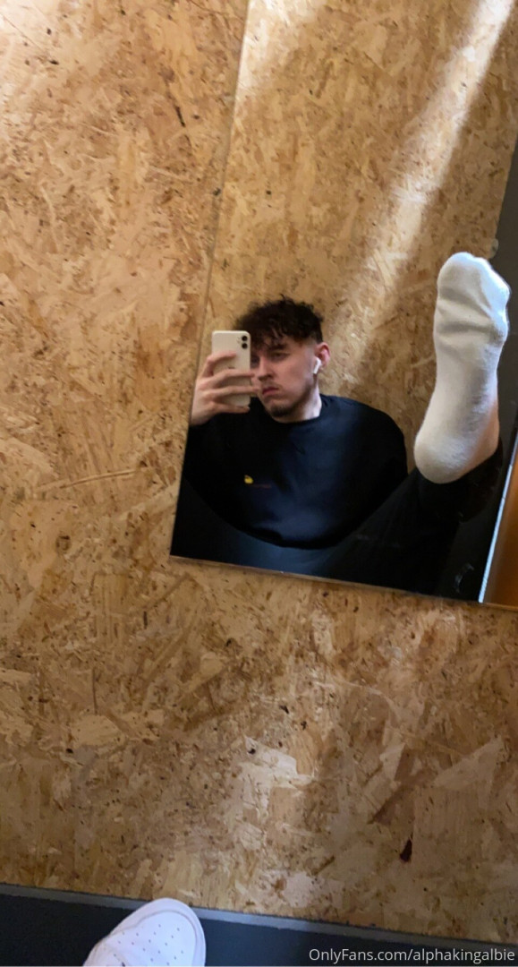 Photo by alphakingalbie published on November 19,2023 20:12:15 - BestThots