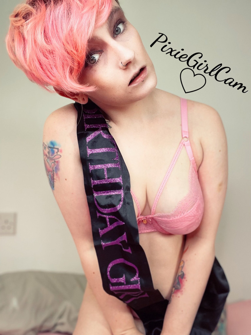 Photo by pixiegirlcamxxx published on October 16,2023 05:04:56 - BestThots