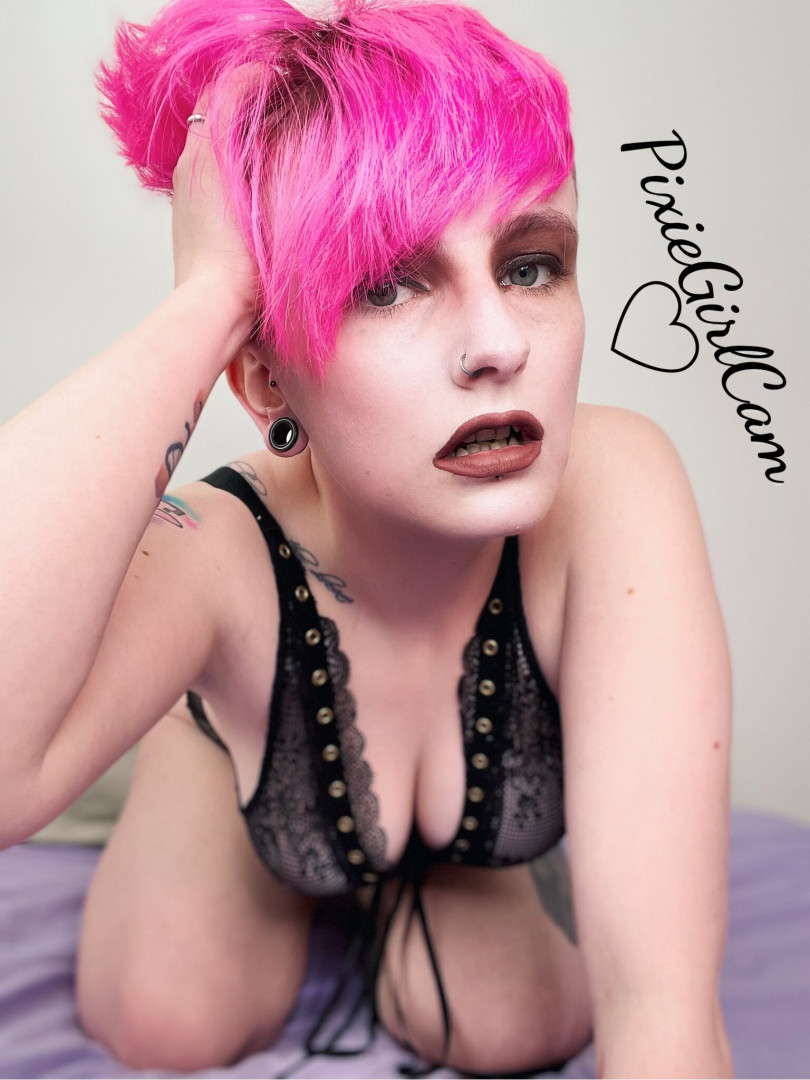Photo by pixiegirlcamxxx published on October 16,2023 05:33:00 - BestThots