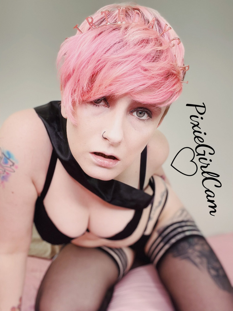 Photo by pixiegirlcamxxx published on October 16,2023 05:48:07 - BestThots