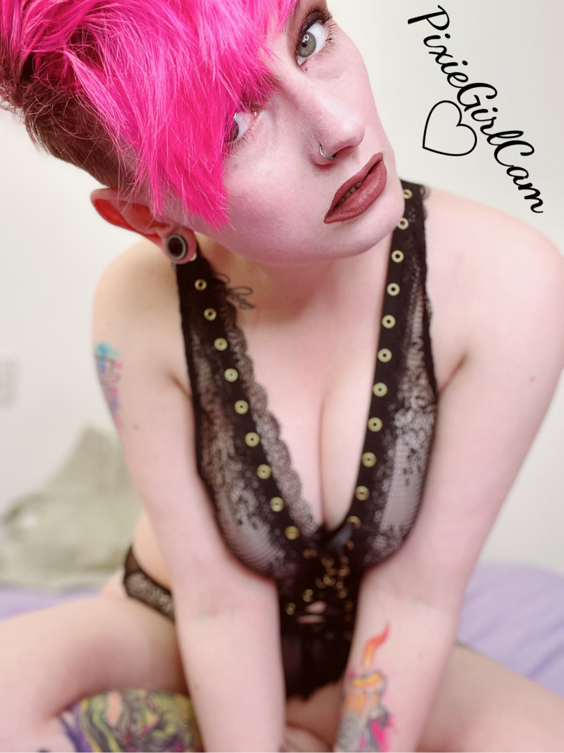 Photo by pixiegirlcamxxx published on October 16,2023 05:51:01 - BestThots