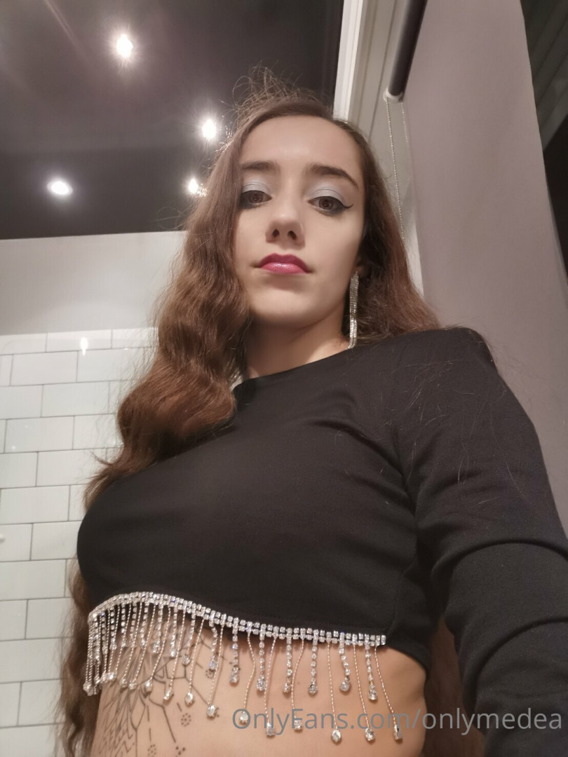 Photo by onlymedea published on October 11,2023 20:12:24 - BestThots