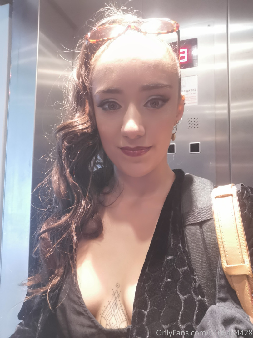 Photo by onlymedea published on October 11,2023 22:42:55 - BestThots