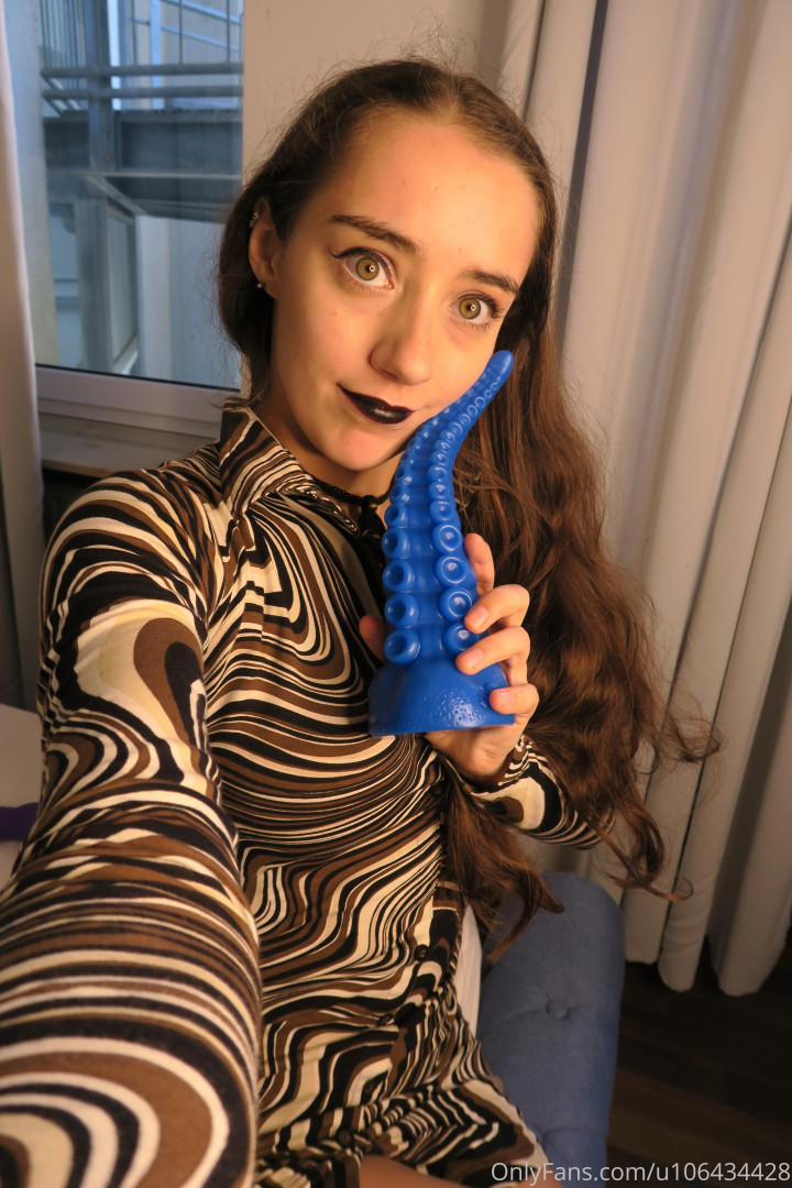 Photo by onlymedea published on October 12,2023 02:20:54 - BestThots