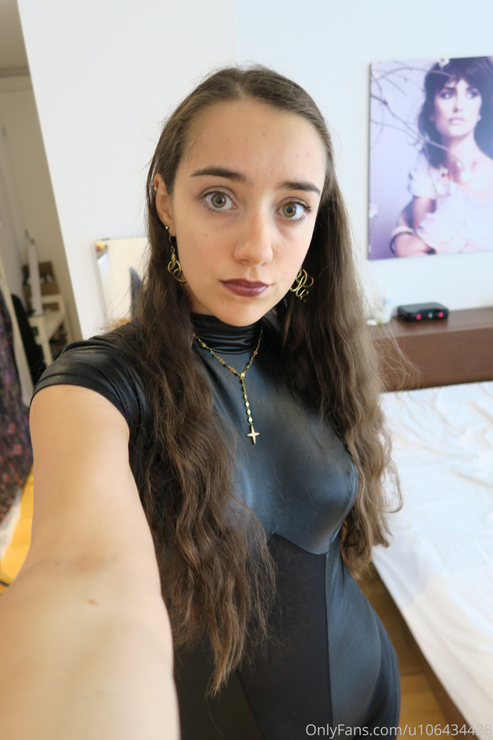 Photo by onlymedea published on October 12,2023 04:11:21 - BestThots