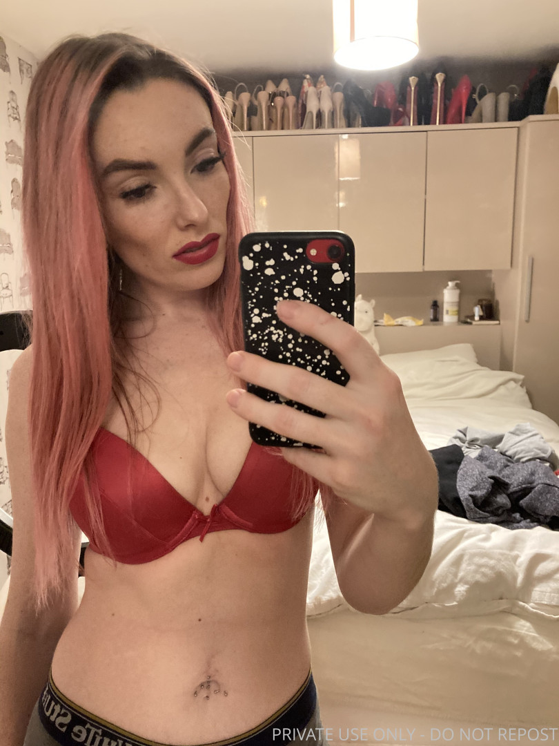 Photo by celebdomme published on October 13,2023 16:40:10 - BestThots