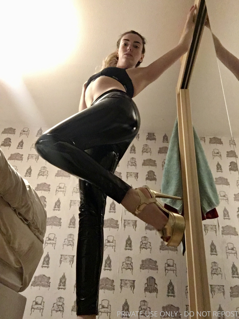 Photo by celebdomme published on October 13,2023 19:51:55 - BestThots