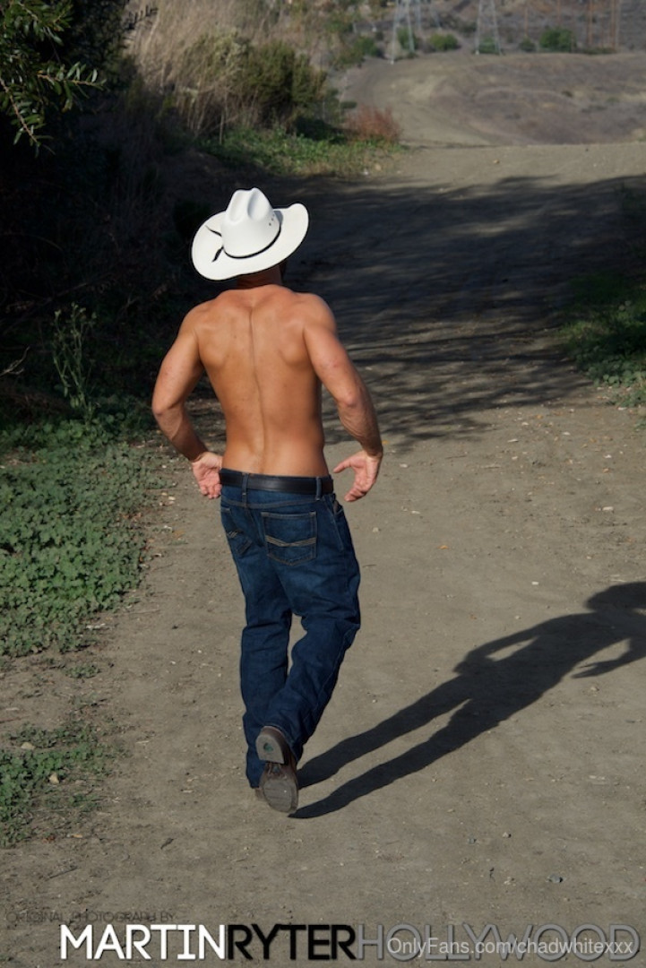 Photo by chadwhitexxx published on June 20,2023 18:07:10 - BestThots