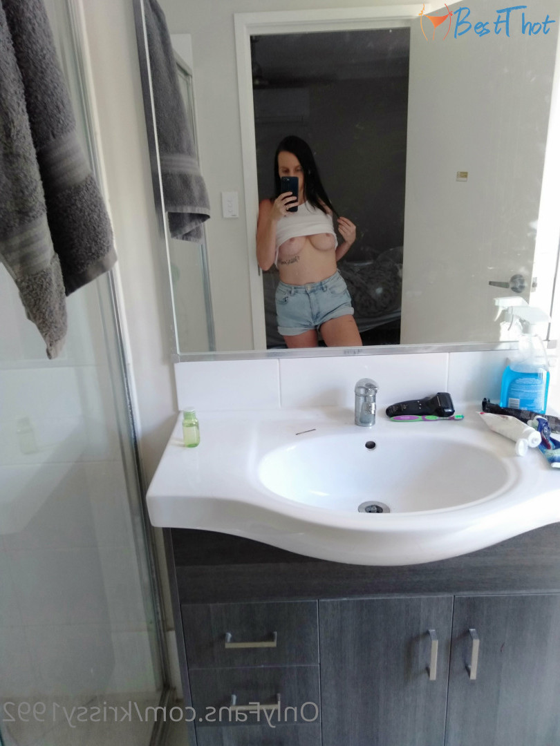 Photo by krissy1992 published on December 18,2024 18:07:02 - BestThots