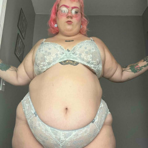 curvymama2020 #9059874