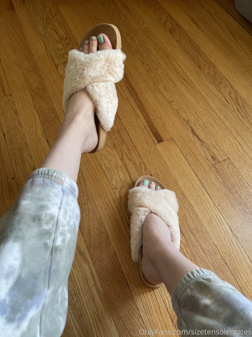Photo by sizetensolemates published on May 17,2023 23:02:58 - BestThots