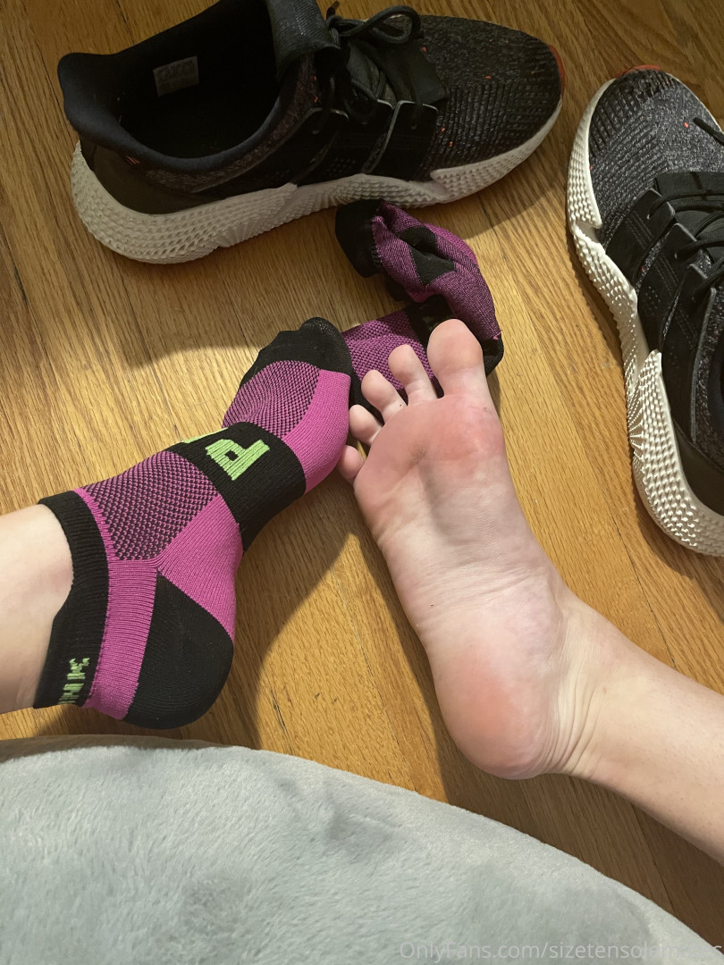 Photo by sizetensolemates published on May 17,2023 23:03:30 - BestThots