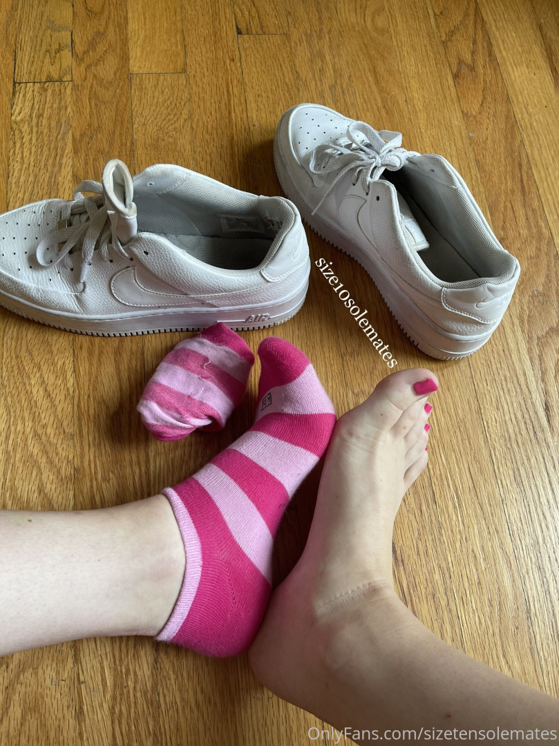 Photo by sizetensolemates published on May 17,2023 23:03:34 - BestThots