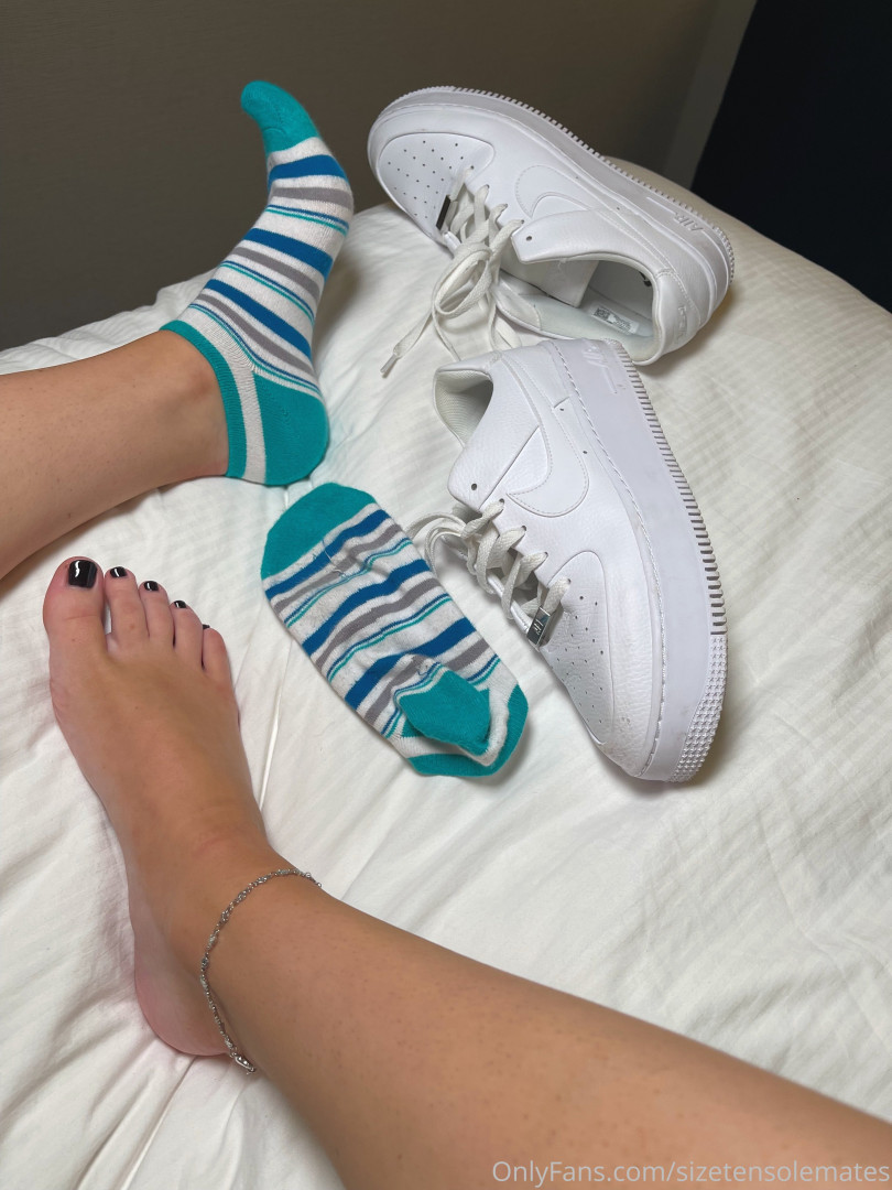 Photo by sizetensolemates published on May 17,2023 23:03:54 - BestThots