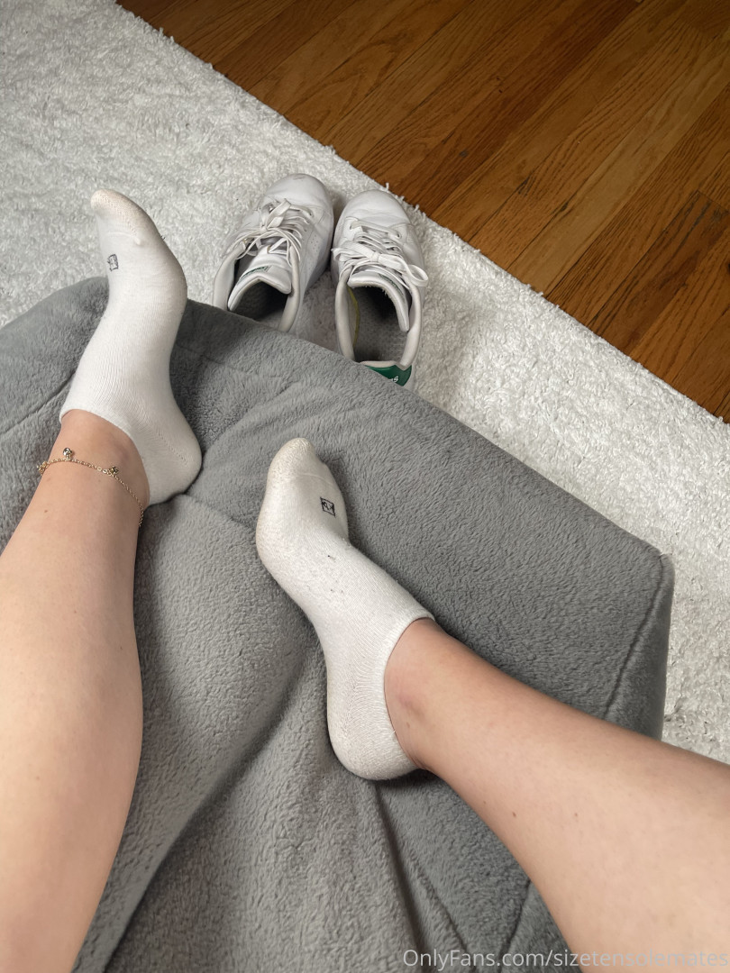 Photo by sizetensolemates published on May 17,2023 23:03:59 - BestThots