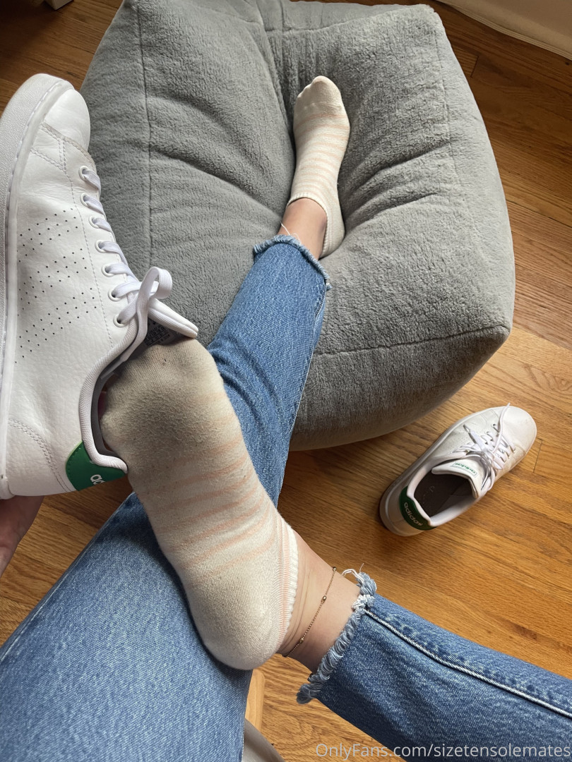 Photo by sizetensolemates published on May 17,2023 23:04:56 - BestThots