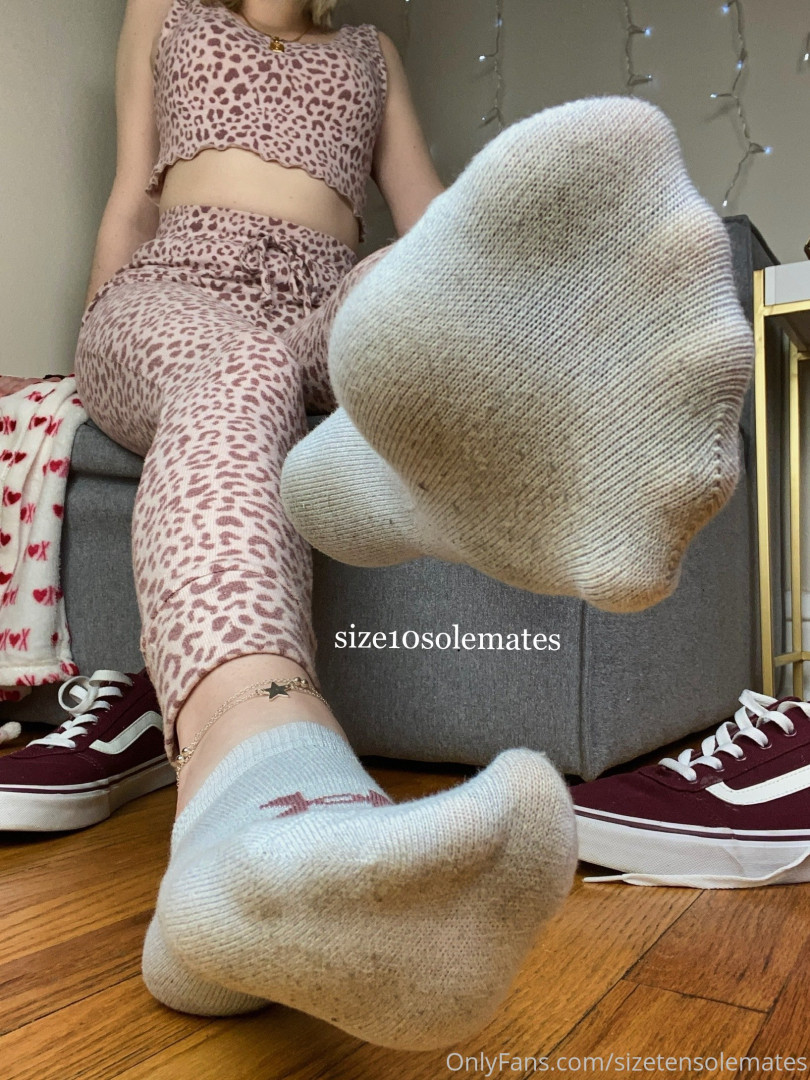 Photo by sizetensolemates published on May 17,2023 23:05:28 - BestThots